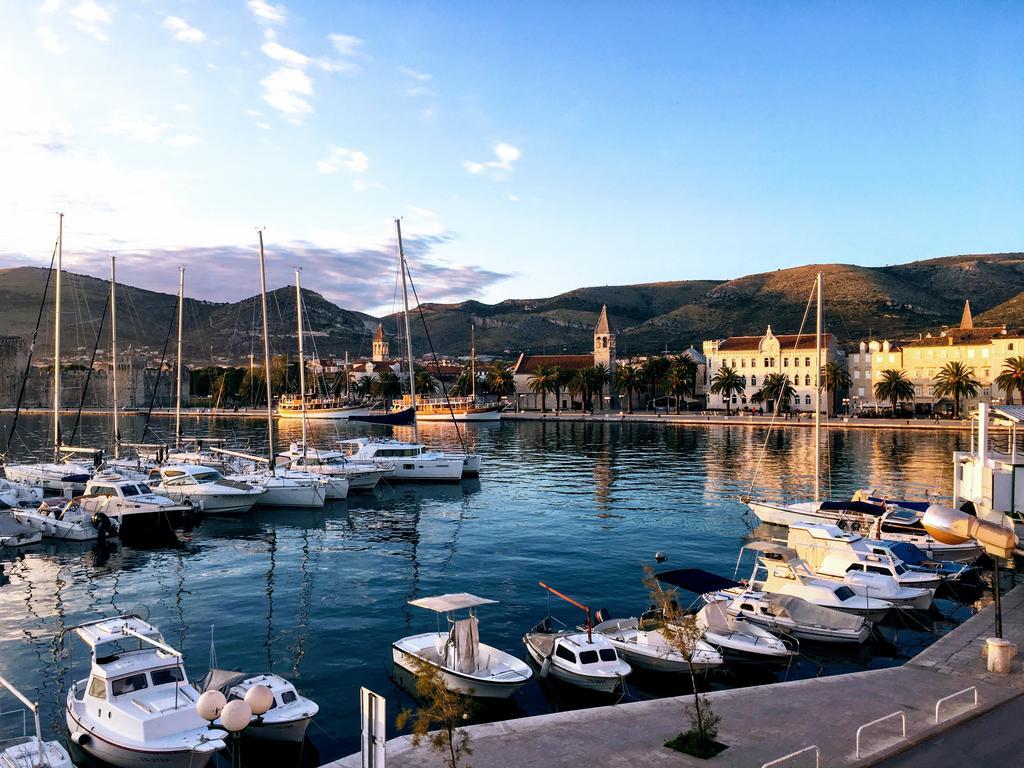 Apartments Feral Trogir Buitenkant foto