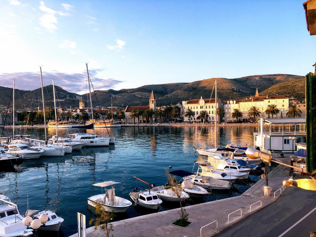 Apartments Feral Trogir Buitenkant foto