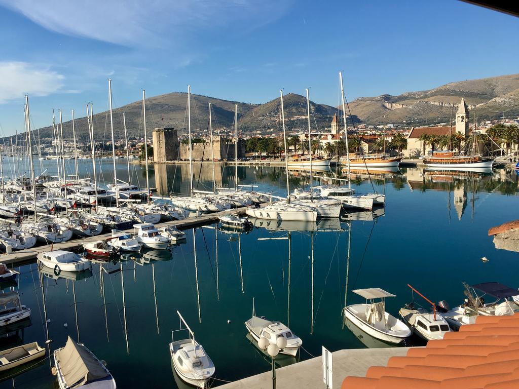 Apartments Feral Trogir Buitenkant foto