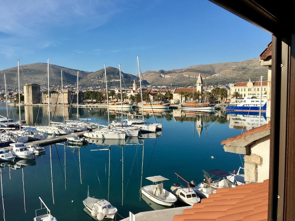 Apartments Feral Trogir Buitenkant foto